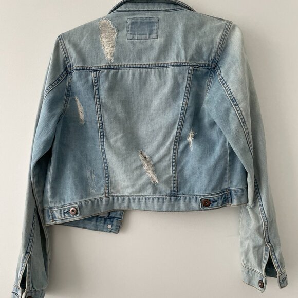 Forever 21 - Distressed Jean Jacket - size M - Picture 2 of 2